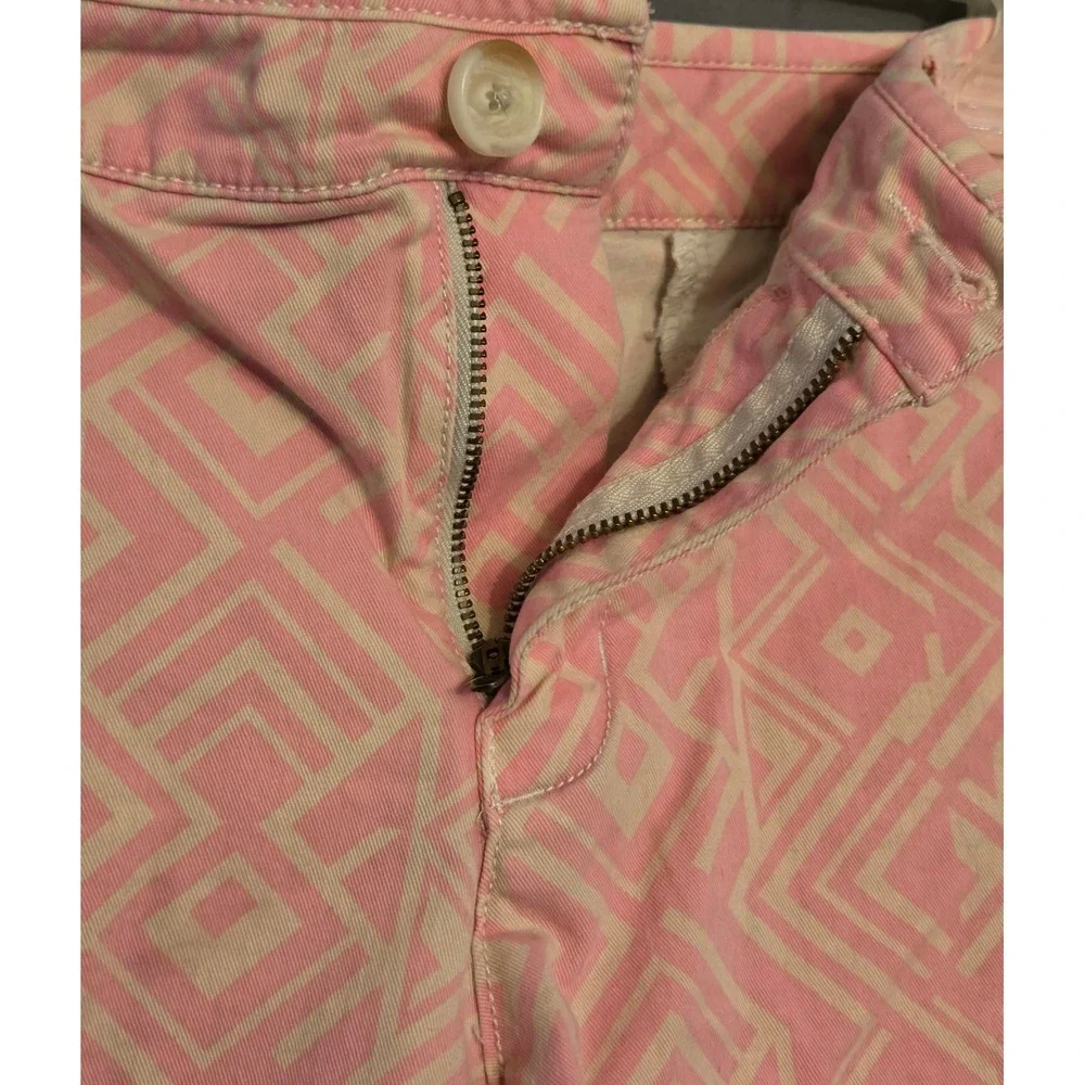 American Eagle Midi Stretch Shorts‎ Women's Size 12 Pink White Aztec